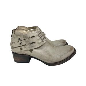 Freebird Women's Cream Ankle Boots size 7